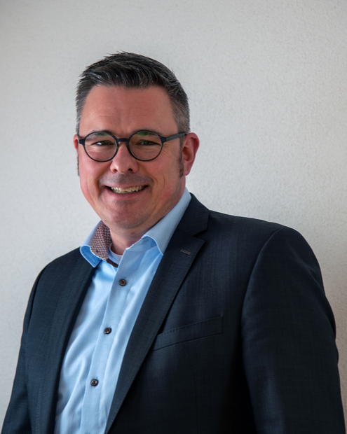 Marcus Bartle Marcus Bartle ist bei Roland Electronic in Keltern eingestiegen und hat sich bei seinem MBI vom RKW Baden-Württemberg unterstützen lassen.
