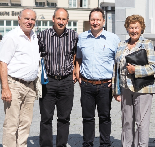 Unternehmensübergabe AuTeWe, (von links nach rechts): Rainer Müller, Markus Beirer, Gerd Knoll, Maria Luise Schmidt Am Tag der Übergabe auf den neuen Besitzer (von links nach rechts): Rainer Müller, Markus Beirer, Gerd Knoll, Maria Luise Schmidt