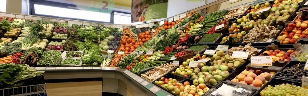 Obst und Gemüseabteilung b2 Biomarkt Balingen Obst und Gemüseabteilung b2 Biomarkt Balingen